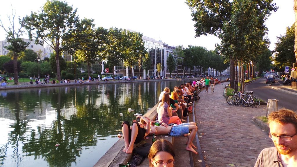 canal saint martin, paris, pink flamingo, summer