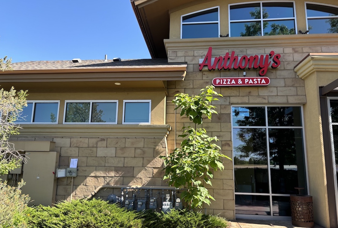 This photo shows the exterior of an Anthony's Pizza & Pasta location.