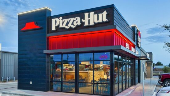 This photo shows the exterior of a Pizza Hut restaurant.