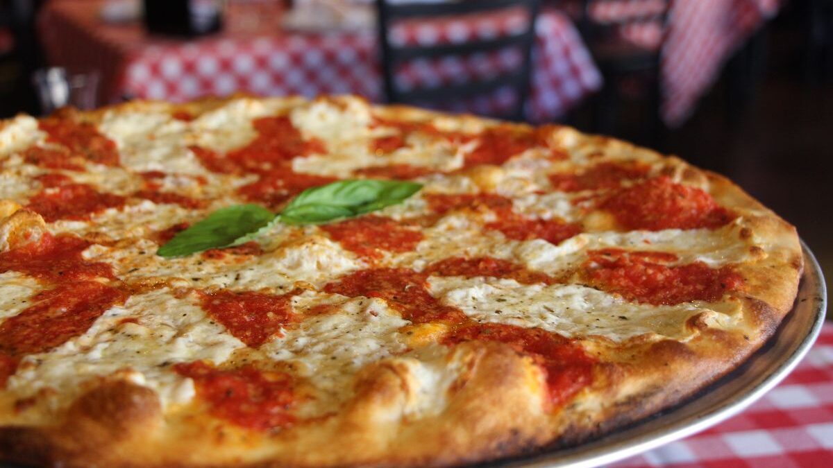 Grimaldi's traditional cheese pizza